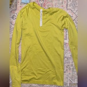 Lululemon long sleeve top